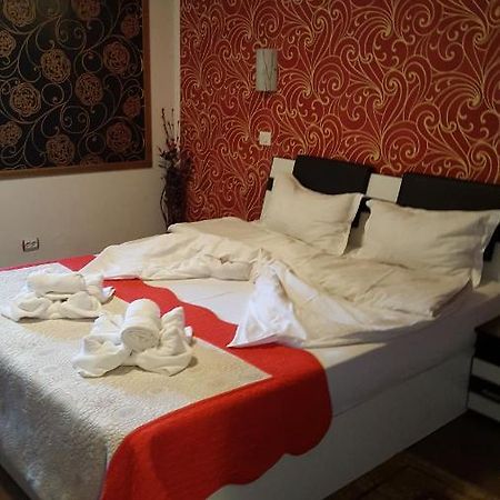 Garsoniera Ioana Appartement Boekarest Buitenkant foto