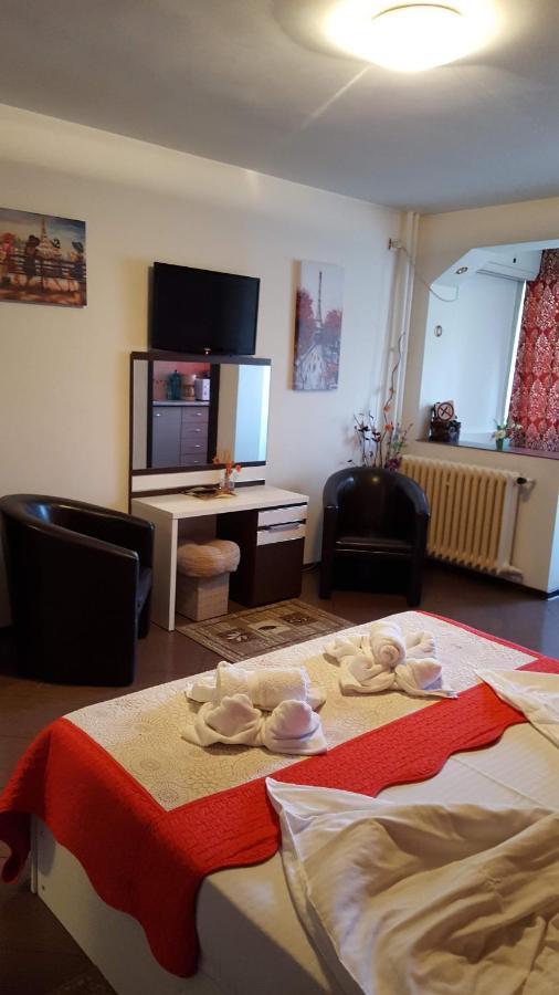 Garsoniera Ioana Appartement Boekarest Buitenkant foto
