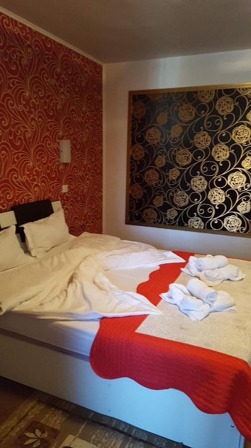 Garsoniera Ioana Appartement Boekarest Buitenkant foto